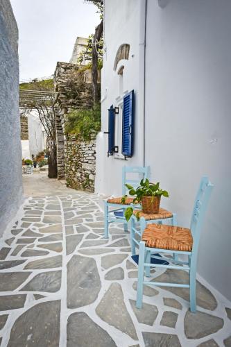 Fotografie z fotogalerie ubytování CHARMING 2BR Hilltop Serenity Suite, Lively Greek Village v destinaci Triandáros