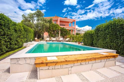 Villa Dawn