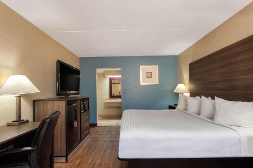 Travelodge by Wyndham Deltona