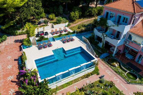 Piscina a Villa Brasina o a prop