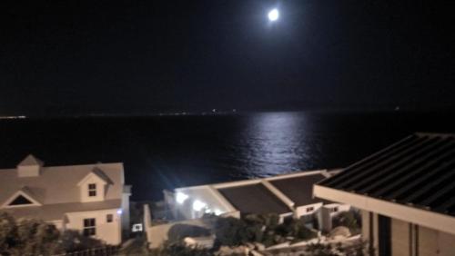 Gallery image of Ocean View Beach House in Simonʼs Town