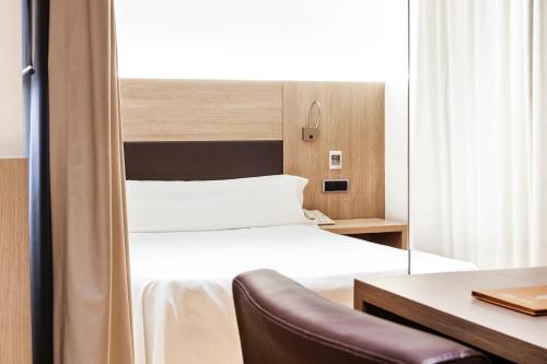 Hotel Lleó Image