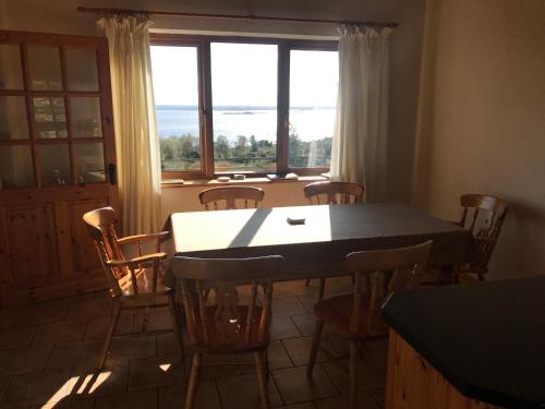 Foto de la galeria de Mullach Cottage a Toormakeady
