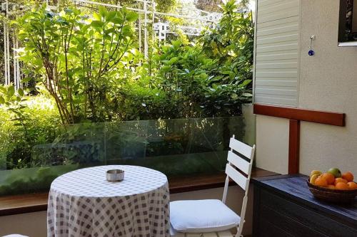 Lux Studio our swimming pool and garden photo 26