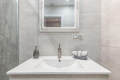 Minimalismo de Vanguardia con altas calidades 1 BR