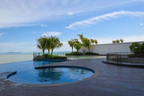 Kolam renang di atau dekat dengan Silverscape Residence Melaka