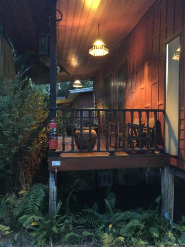 Lotus Place Sukhothaiにあるバルコニーまたはテラス
