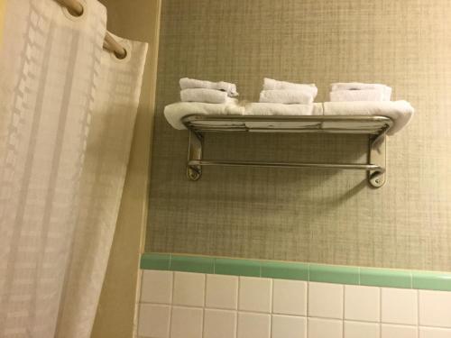 Fotografie z fotogalerie ubytování FALLS INN v destinaci Newton Falls