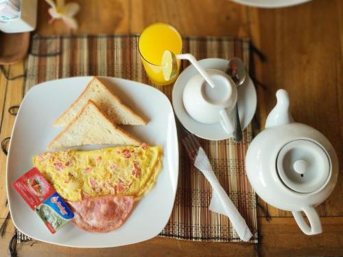 Morgenmad for gæster der bor på Garden Cottage Lembongan & Hostel