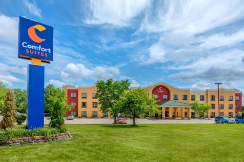 a sign in front of a comfort suites building at Comfort Suites near Route 66 in Springfield