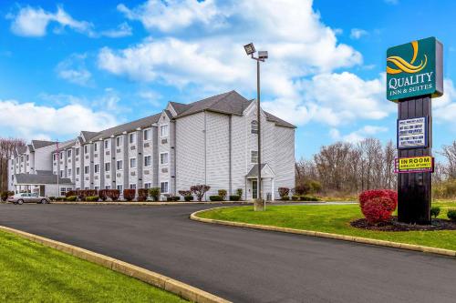 a large white building with a sign in front of it at Quality Inn & Suites North Lima - Boardman in North Lima