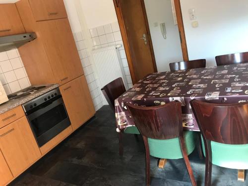 Dapur atau dapur kecil di Ferienwohnung Niederfell - An der Mosel