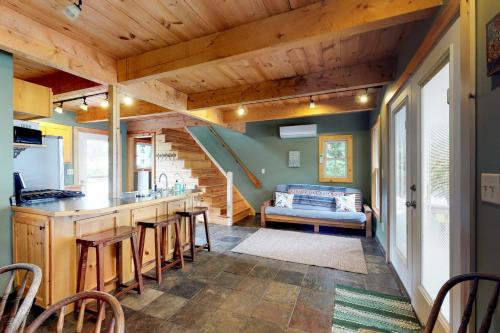 Dexter Delight – Photos 4