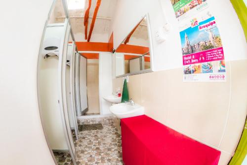 תמונה מהגלריה של Dragonfly Hostels Cusco בCusco