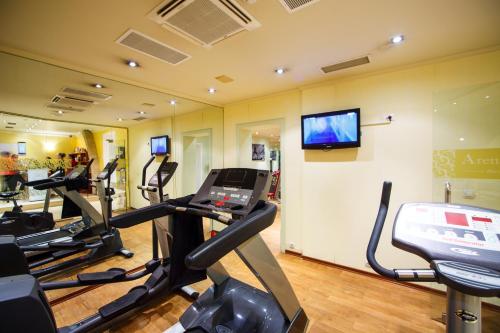 Fitness center at/o fitness facilities sa Arena Di Serdica Hotel