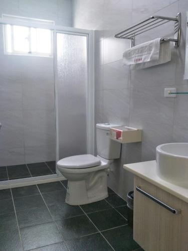Koupelna v ubytování Hengchun Inn