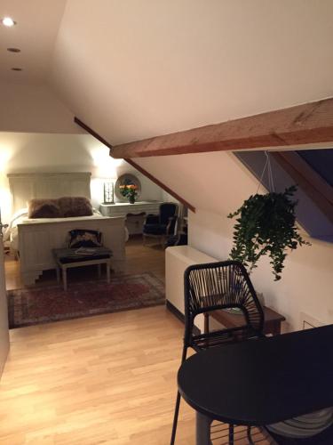 Χώρος καθιστικού στο Brugge’s House of Friends
