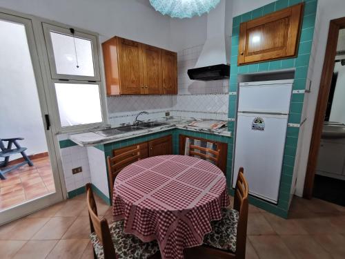 A kitchen or kitchenette at Mondello Vista Mare
