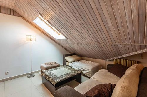 Ein Bett oder Betten in einem Zimmer der Unterkunft Gronik