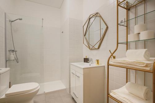 Esmeralda Apartment by Cozy Stay