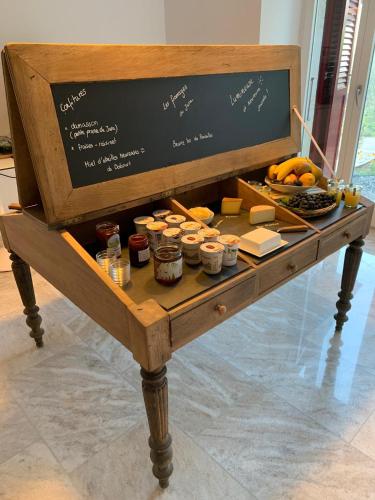 Jídlo v bed and breakfast nebo okolí