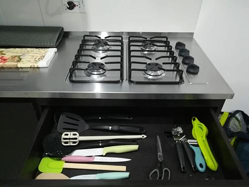 Kuchyň nebo kuchyňský kout v ubytování Excelente Apto en Guaduales del Café a 5 minutos del parque del café (Montenegro)