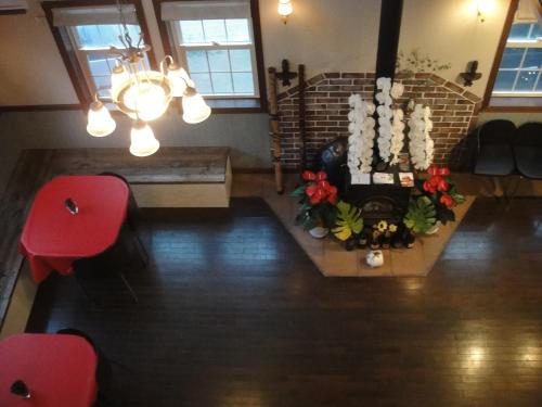 Area tempat duduk di IZA Kamakura Guest House and Bar