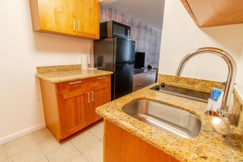 ISLAND COLONY STUDIO 1415_3