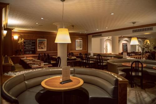 Castelnou Aparthotelにあるシーティングエリア