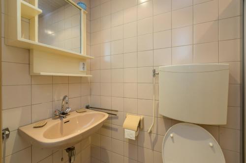 Ванная комната в Burg. Van Woelderenlaan 100-2