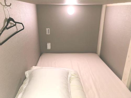 GUEST HOUSE 888 女性専用 Female Only Dormitory