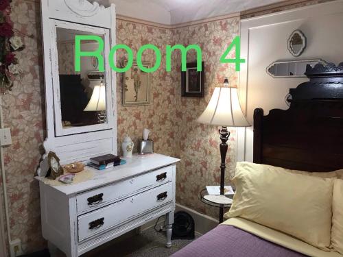 Gallery image of Historic Windsor in Silver Plume