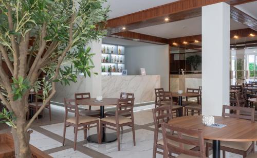 Restaurace v ubytování Hotel Afonso V & SPA