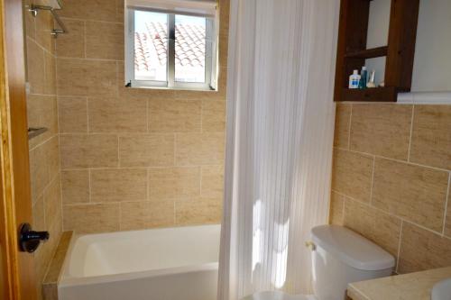 Koupelna v ubytování Amazing Views 2BR @CadaquesCaribe Bayahibe
