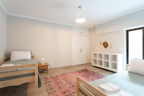 FLH Cascais Spacious Apartment with Balcony
