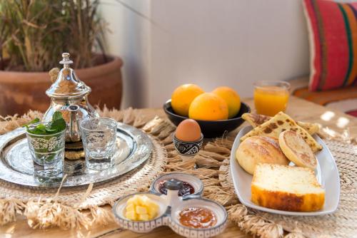 Mad på riaden eller i nærheden