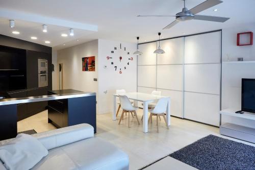 Arana Apartment by BasqueHomes