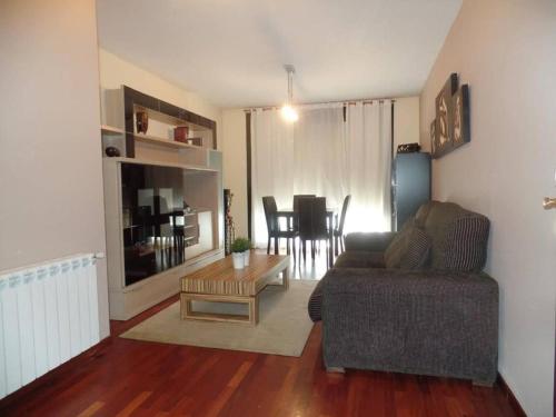 Χώρος καθιστικού στο PISO ACOGEDOR EN SADA COZY FLAT IN SADA WiFi