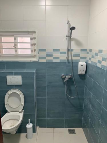 Ένα μπάνιο στο Pavema Apartments