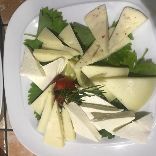 Makanan di atau berdekatan penginapan di ladang