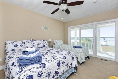 Imagen de la galería de Water Front Delight On The Bay Home, en Norfolk