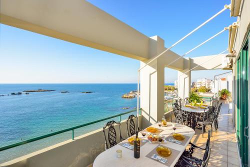 Elia Penthouse