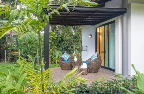 Taman di luar Aonang Eco Villa - SHA Extra Plus