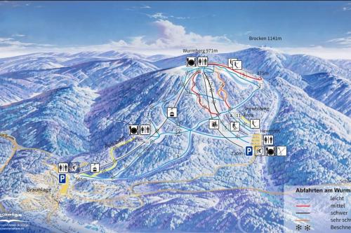a map of a mountain with mountains at "Altes Haus" am Kurpark in den Bergen in Zorge