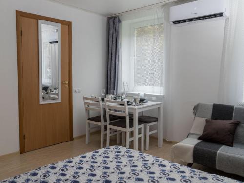 Posezení v ubytování Comfortable Bed, 10 min walk to center