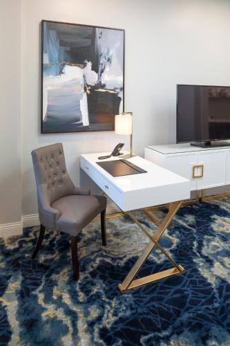 TV/Unterhaltungsangebot in der Unterkunft Hotel On Phillips