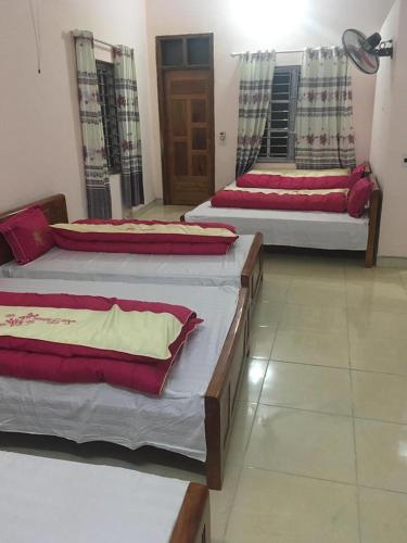 Postel nebo postele na pokoji v ubytování Lung Ho motel