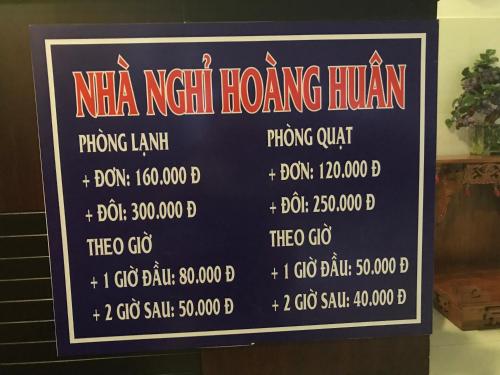 a sign for a nza new horling tavern at Nhà nghỉ Hoàng Huân in Long Xuyên