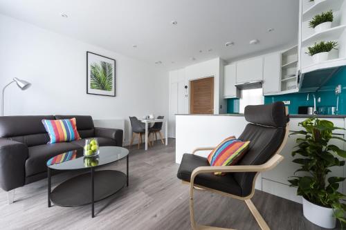 Ruang duduk di Apartrooms Aberdeen
