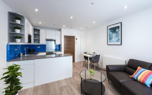 Dapur atau dapur kecil di Apartrooms Aberdeen
